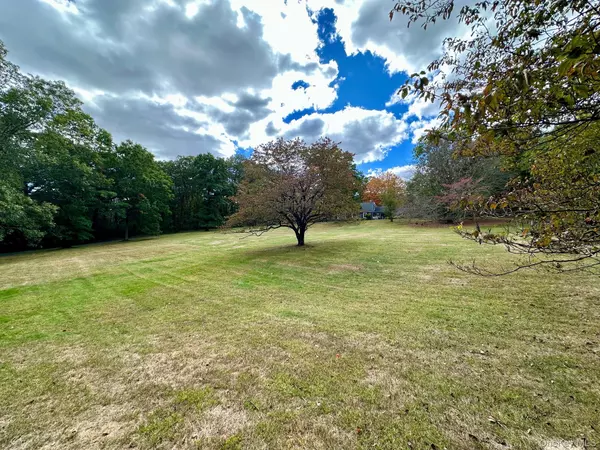 Muttontown, NY 11791,2003 Midlane S