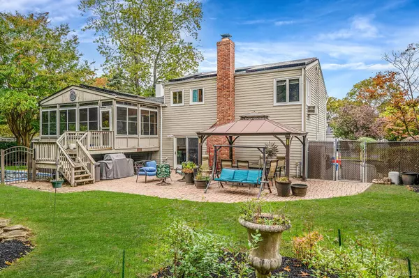 Selden, NY 11784,4 Court ST