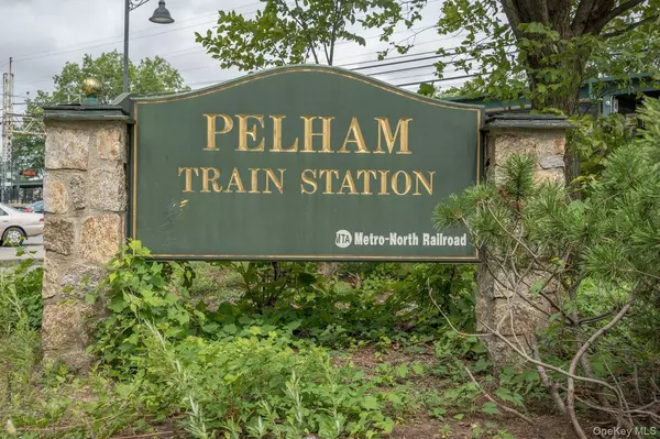 Pelham, NY 10803,1128 Clay AVE #Unit 2
