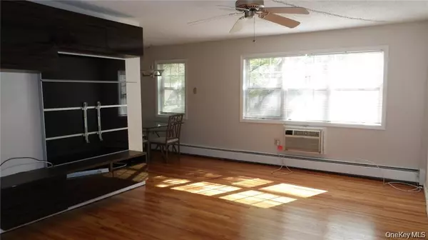 Newburgh, NY 12550,502 Barclay MNR #5B