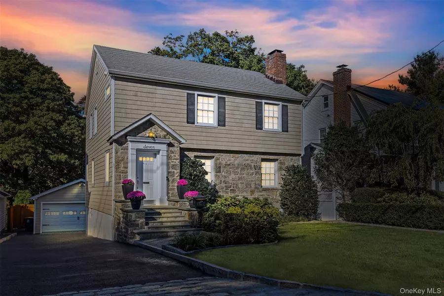 7 Gedney TER, White Plains, NY 10605