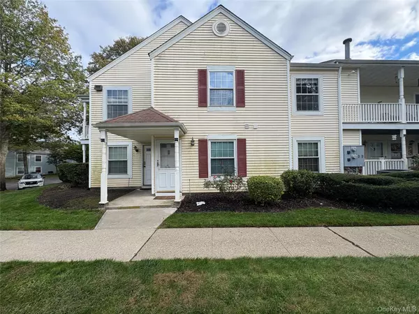 254 Fairview CIR, Middle Island, NY 11953