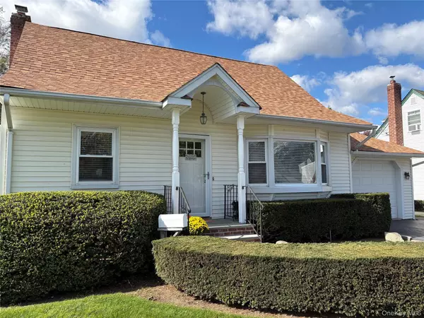 Hicksville, NY 11801,146 Cottage BLVD