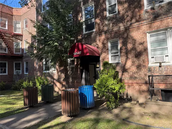 141-17 78 Rd #1O, Kew Garden Hills, NY 11367