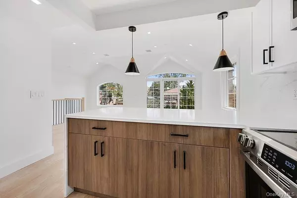 Bayside, NY 11361,214-35 39th AVE