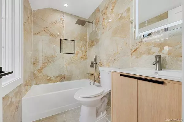 Bayside, NY 11361,214-35 39th AVE