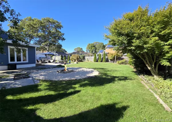 Mastic Beach, NY 11951,33 Sherwood DR