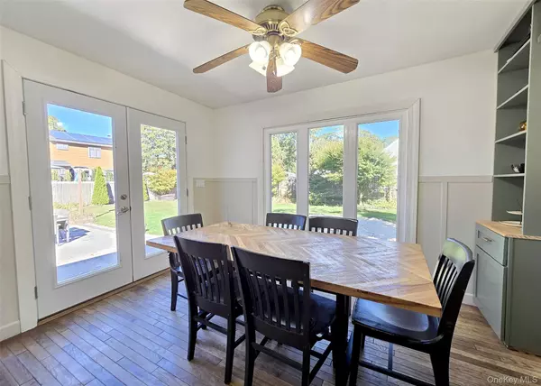 Mastic Beach, NY 11951,33 Sherwood DR