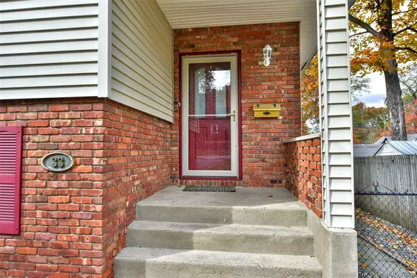 Suffern, NY 10901,33 S Hillcrest RD