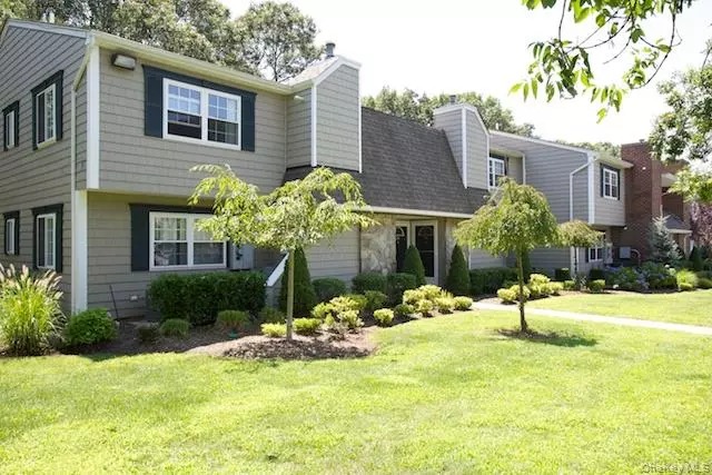 Middle Island, NY 11953,349 Lake Pointe CT #349