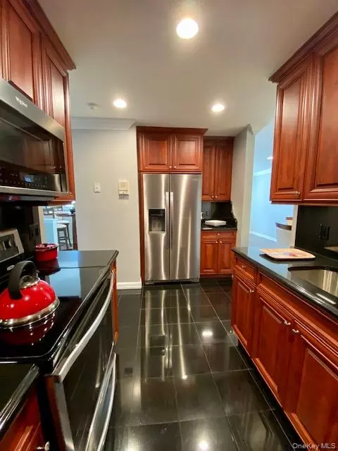 Sayville, NY 11782,156 Adams WAY #156