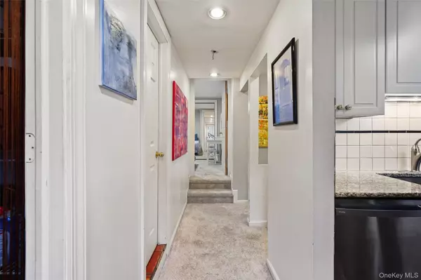 Brewster, NY 10509,56 Vails Lake Shore DR