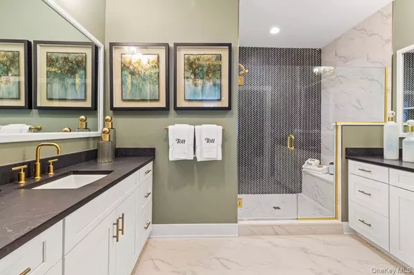 Carmel, NY 10512,1019 Cottage Drive #9