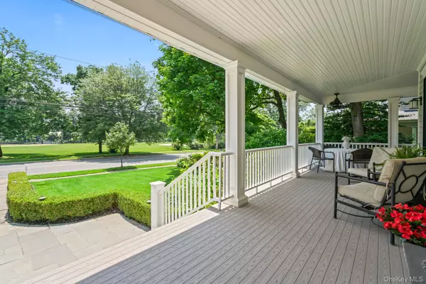 Sea Cliff, NY 11579,76 Sea Cliff AVE