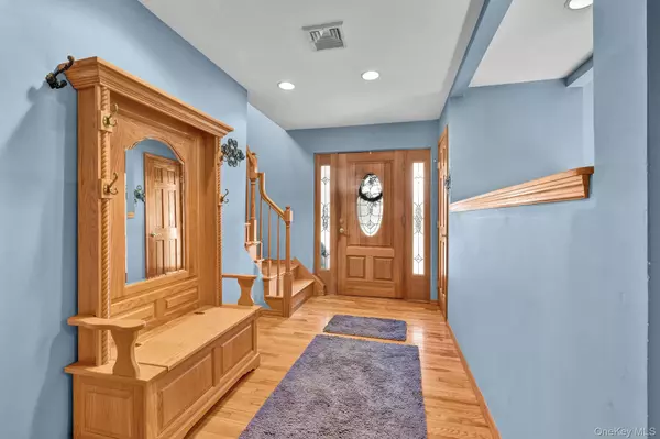 Wappingers Falls, NY 12590,4 Applesauce LN