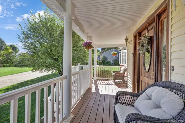 Wappingers Falls, NY 12590,4 Applesauce LN