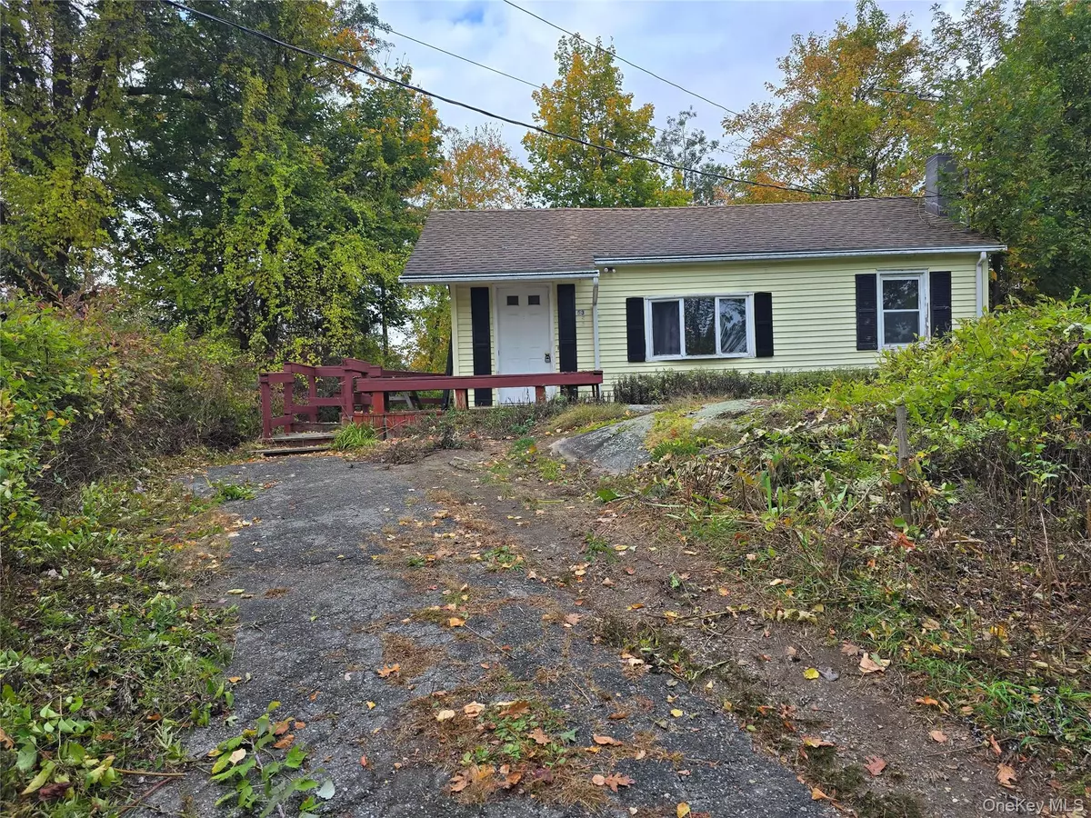 Brewster, NY 10509,53 Eastwood RD