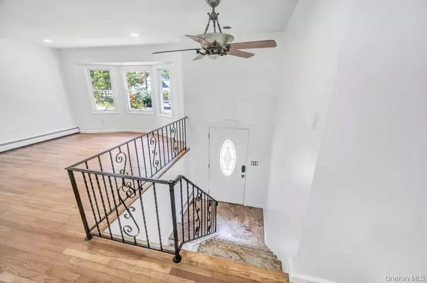 Middle Island, NY 11953,37 Cedar Branch ST