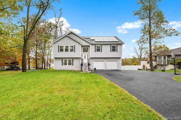 5 Oak Ridge RD, Middletown, NY 10940