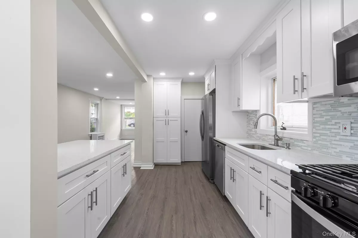 Elmsford, NY 10523,36 N Perkins AVE