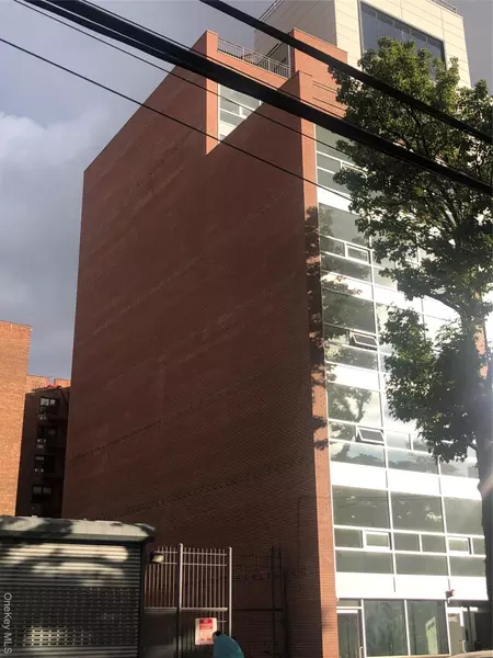 13324 41st RD, Flushing, NY 11355