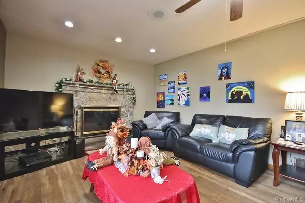 Ossining, NY 10562,7 Grandview AVE