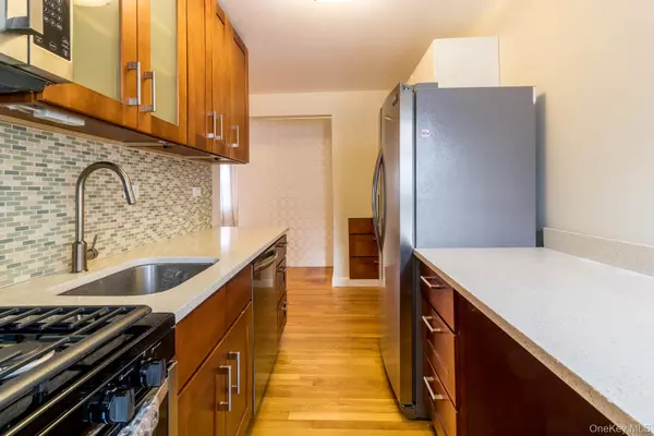 Forest Hills, NY 11375,110-38 64 AVE #35A