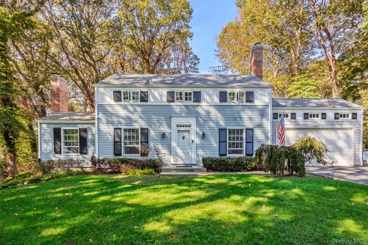 Setauket, NY 11733,7 Shaker Hollow RD