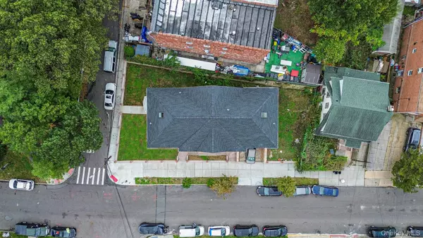 Jamaica, NY 11432,164-20 85th AVE