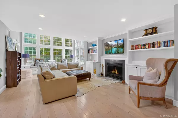 Mahopac, NY 10541,16 Nottingham WAY