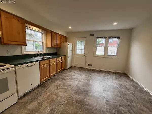 Port Washington, NY 11050,1 Inwood RD #A