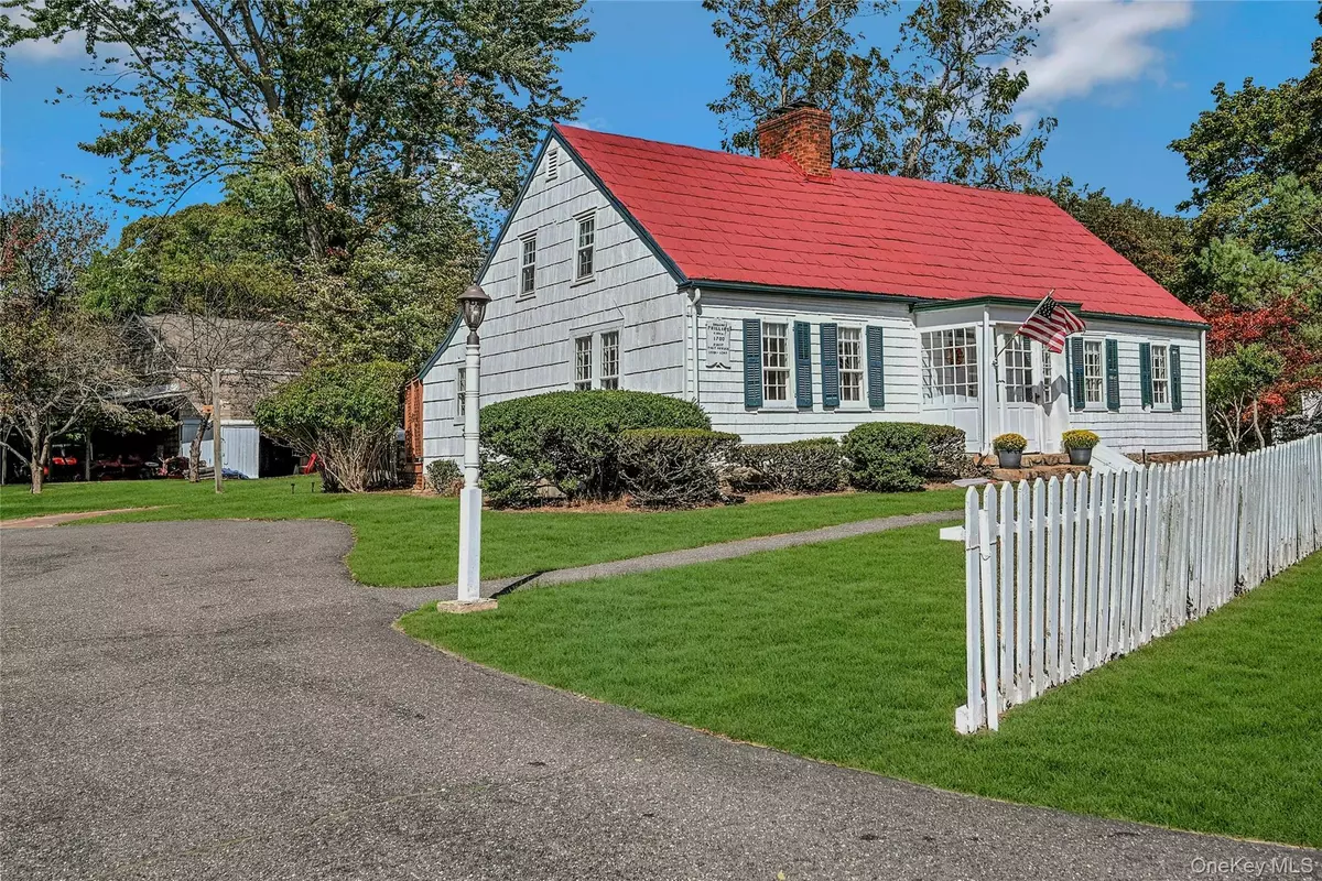 Mount Sinai, NY 11766,147 N Country RD