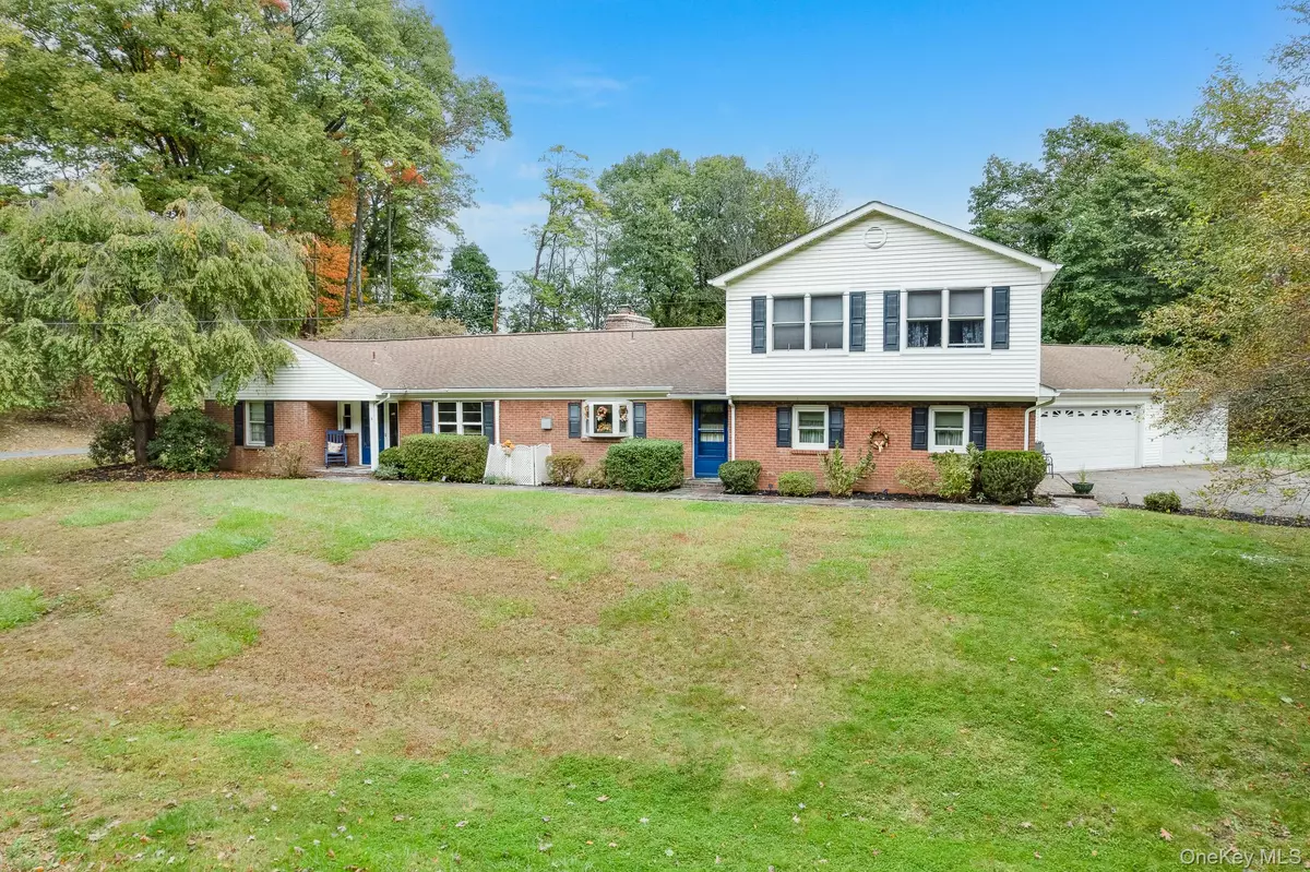 Newburgh, NY 12550,8 Dogwood Hills RD