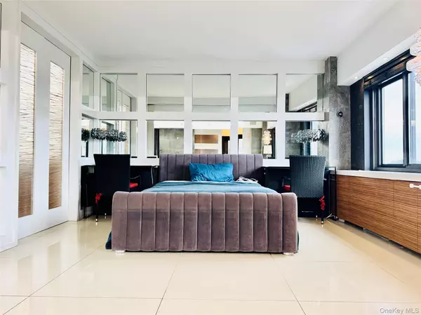 Forest Hills, NY 11375,119-49 Union TPKE #10A