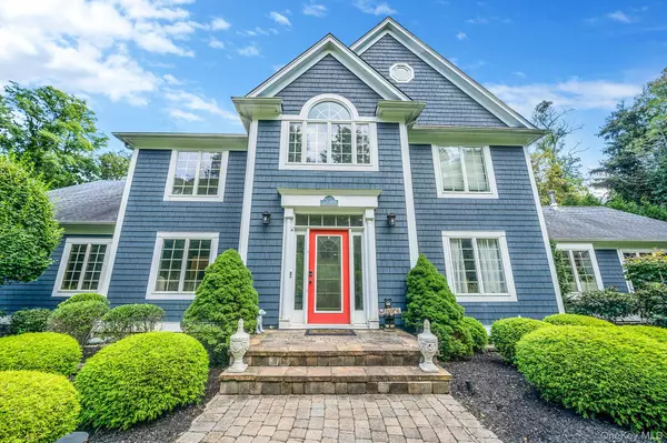 Shoreham, NY 11786,27 Tower Hill RD