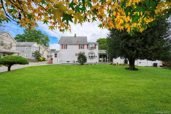 Greenvale, NY 11548,4 Elm ST