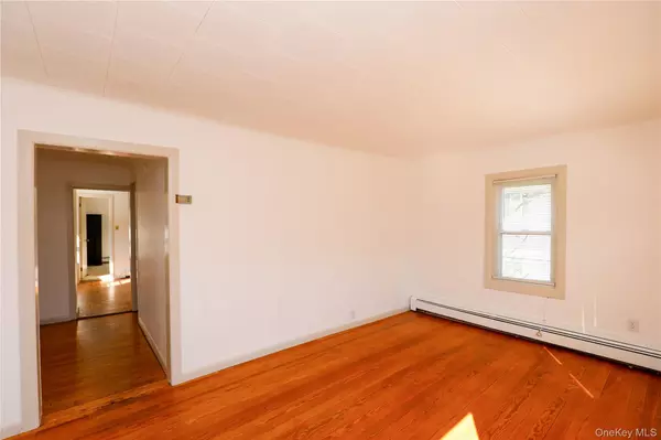 Kingston, NY 12401,103 Gross ST