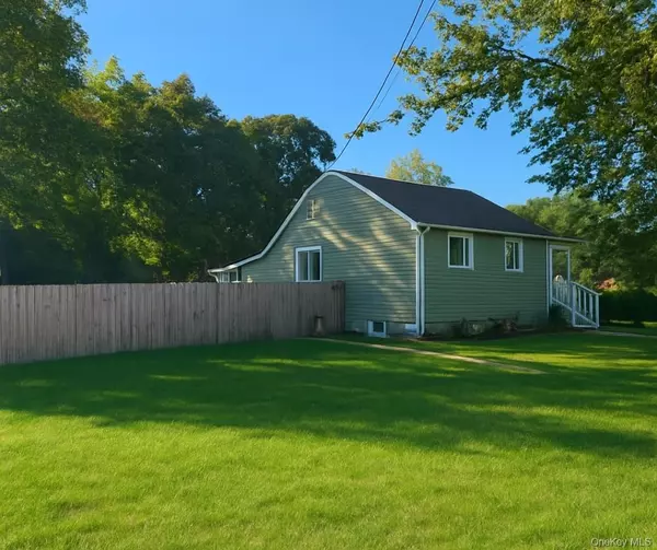 6 Franklin AVE, Bayville, NY 11709