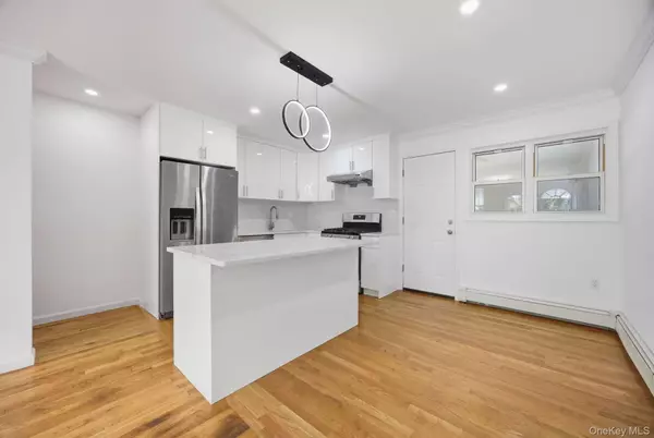 Fresh Meadows, NY 11365,6739 197th ST