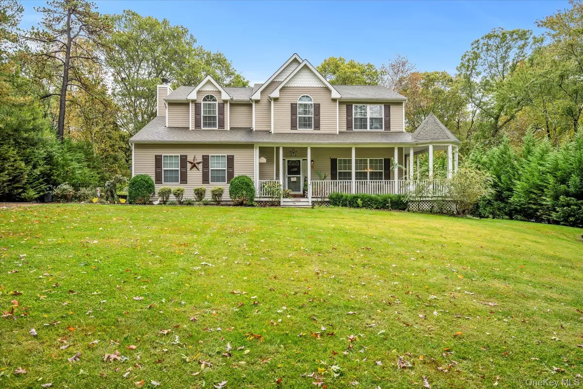 Middle Island, NY 11953,10 Cedar Grove TER