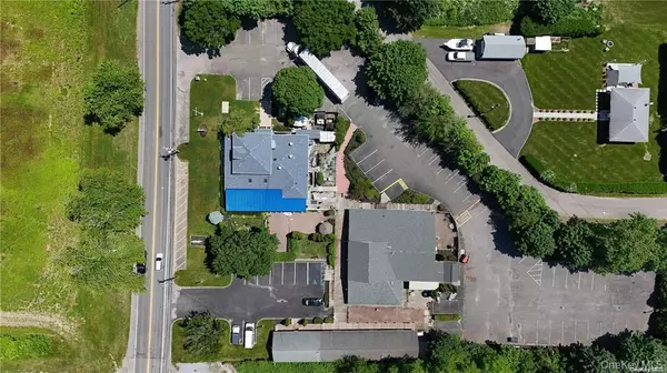 Riverhead, NY 11901,3225 Sound AVE