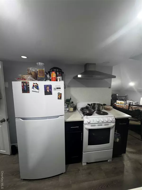 Freeport, NY 11520,52 Hillside AVE
