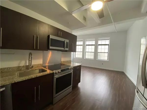Yonkers, NY 10701,2 Mill ST #7D