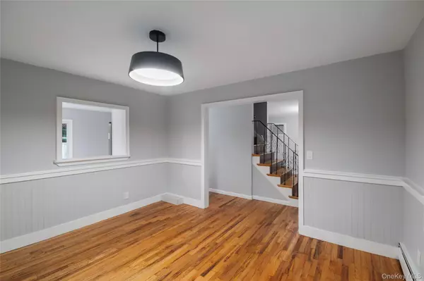 Shirley, NY 11967,561 Birch Hollow DR