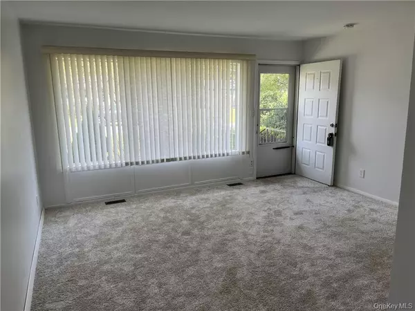Warwick, NY 10990,43 Wickham drive