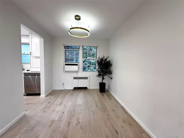 Scarsdale, NY 10583,5 Campus PL #2B