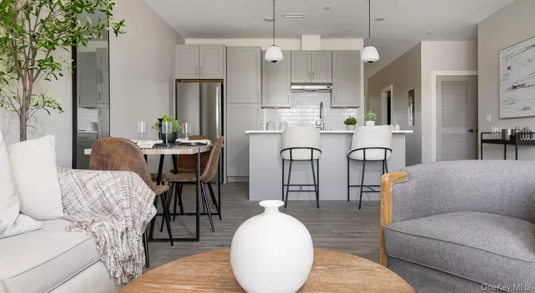 7 Hudson West DR #713, Marlboro, NY 12542