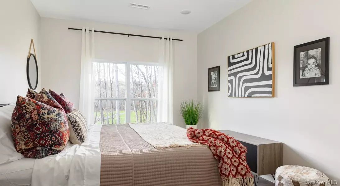 6 Hudson West DR #607, Marlboro, NY 12542