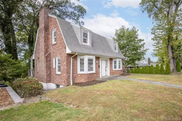 Yonkers, NY 10710,63 Berkshire RD