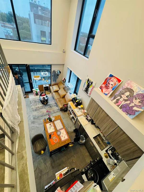 East Elmhurst, NY 11369,3258 105th ST #6B